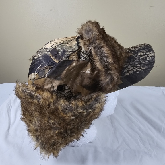Camo faux fur bomber insulated hat with bill - Picture 5 of 9